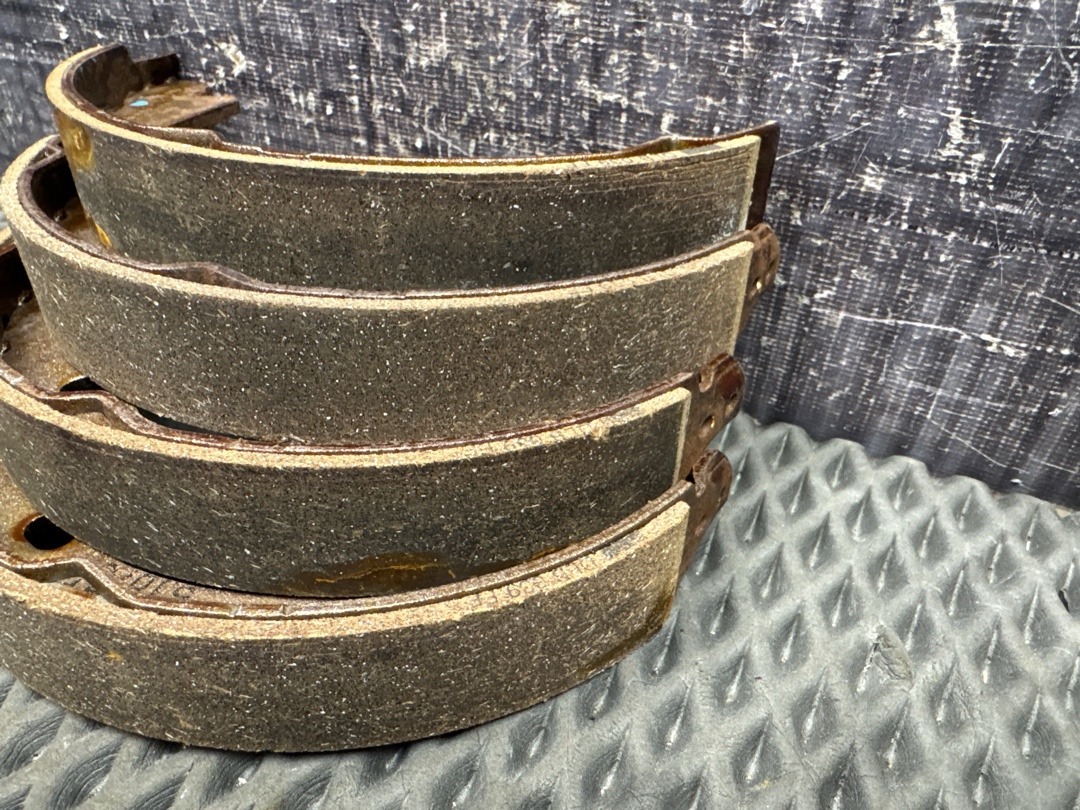 Комплект колодок ручного тормоза, 7880 рублей, Красноярск