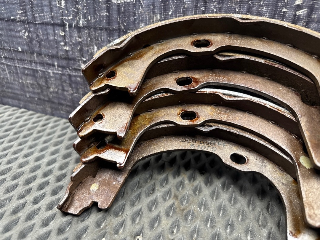 Комплект колодок ручного тормоза, 7880 рублей, Красноярск