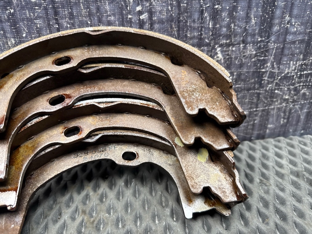 Комплект колодок ручного тормоза, 7880 рублей, Красноярск