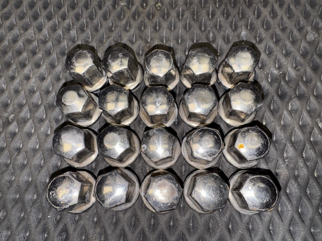 Комплект колесных гаек, 3020 рублей, Красноярск