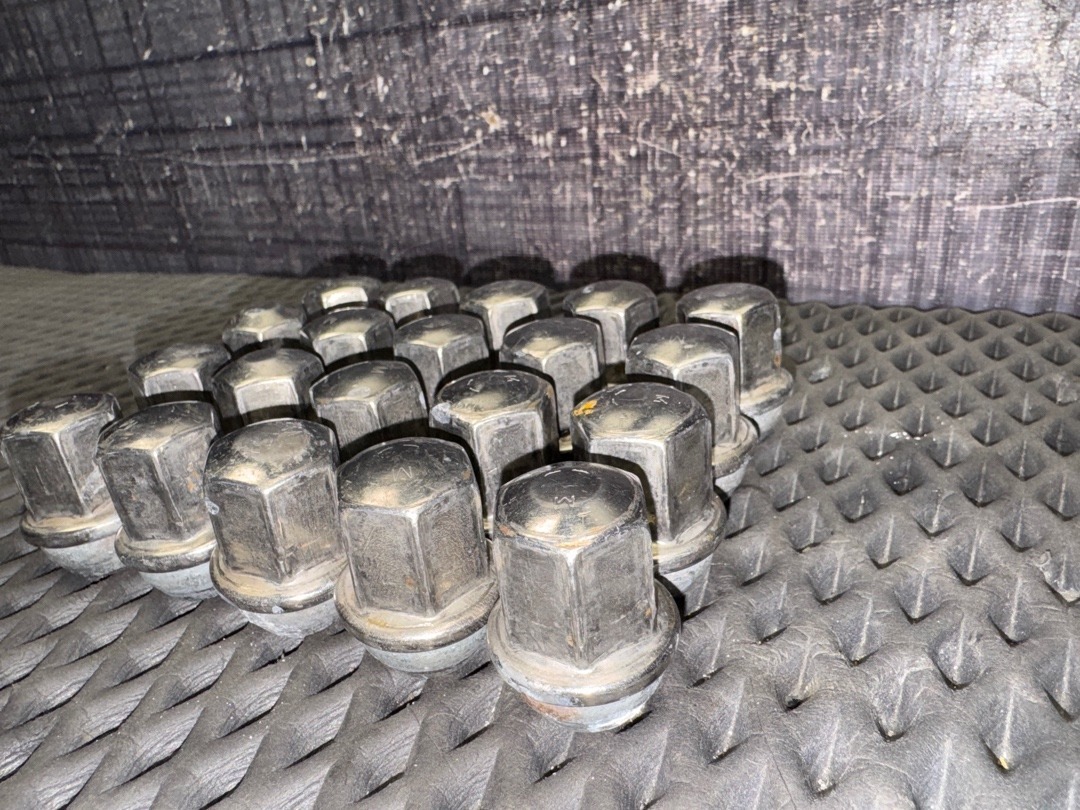 Комплект колесных гаек, 3020 рублей, Красноярск