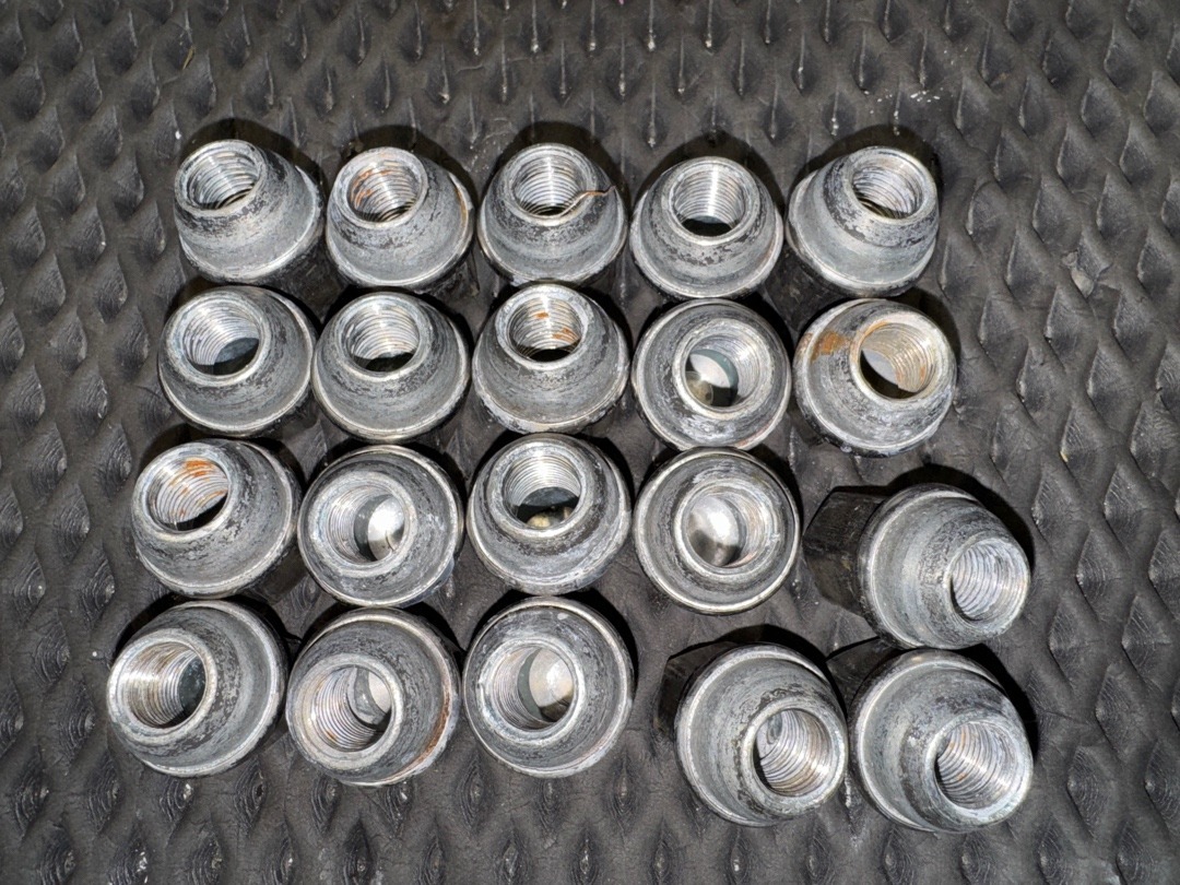 Комплект колесных гаек, 3020 рублей, Красноярск