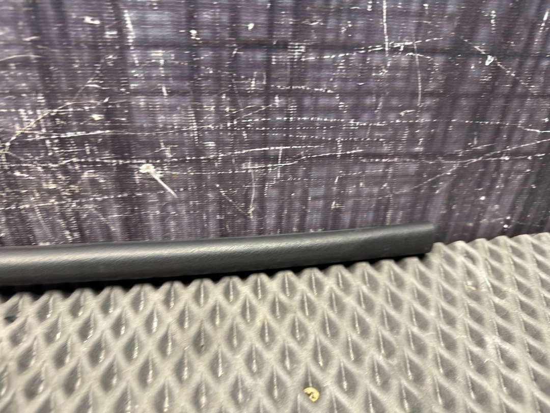 Подкапотный уплотнитель, 2380 рублей, Красноярск