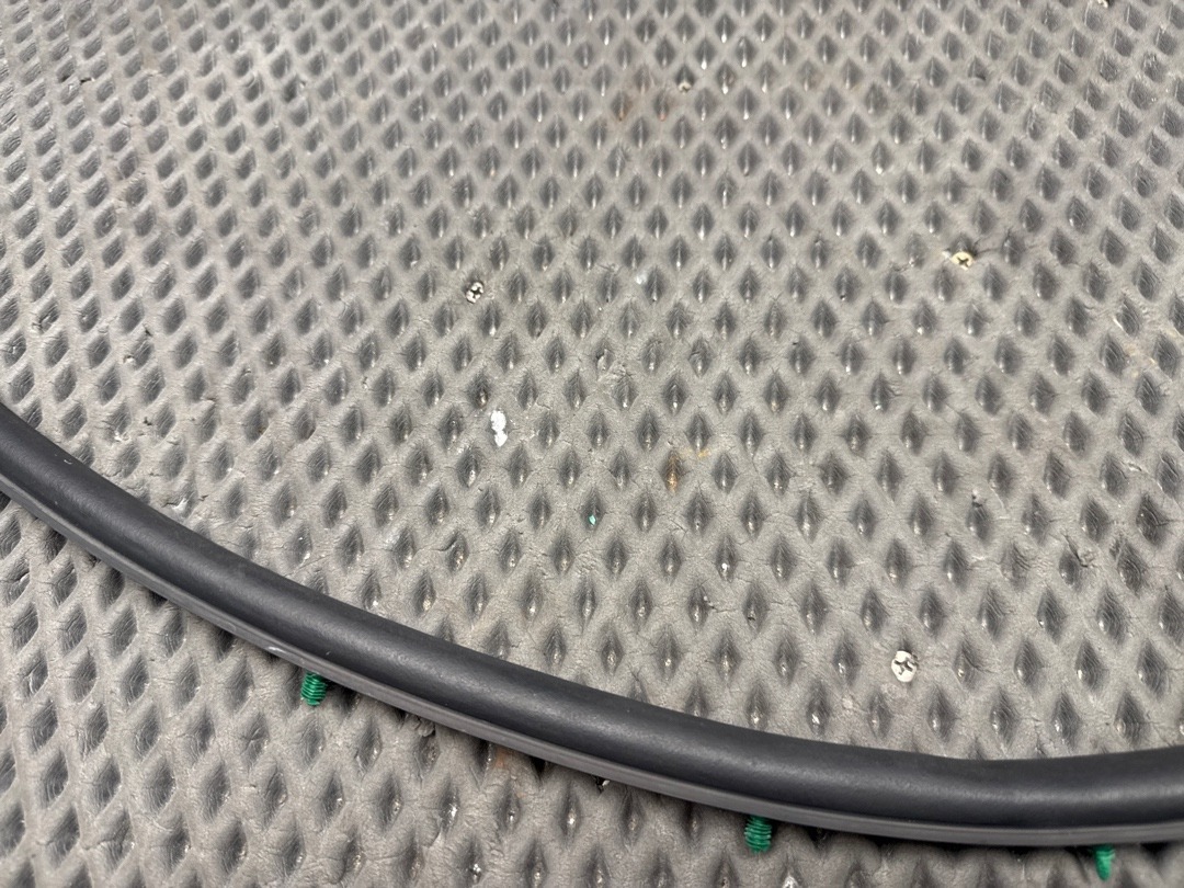 Подкапотный уплотнитель, 2380 рублей, Красноярск