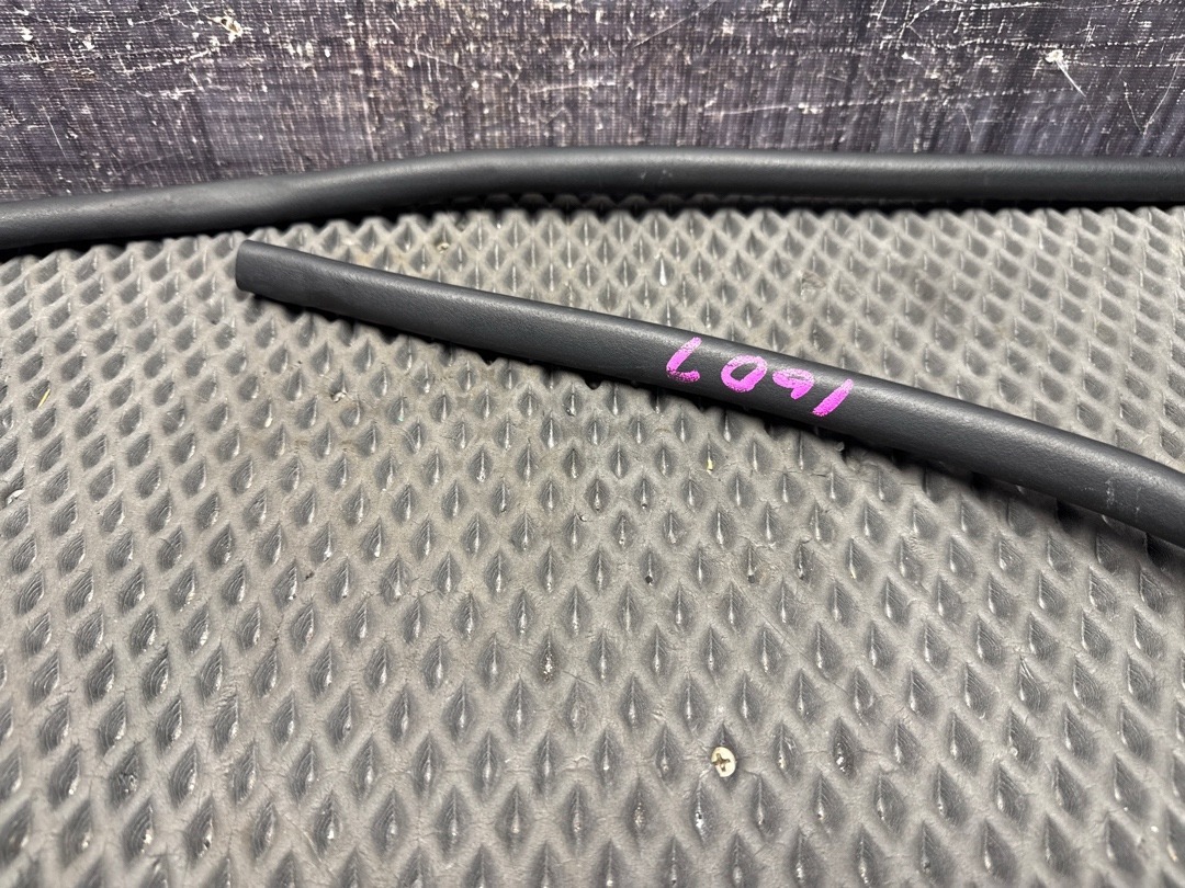 Подкапотный уплотнитель, 2380 рублей, Красноярск