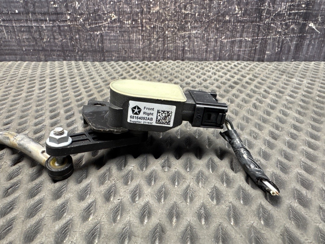 Датчик уровня подвески, 2720 рублей, Красноярск