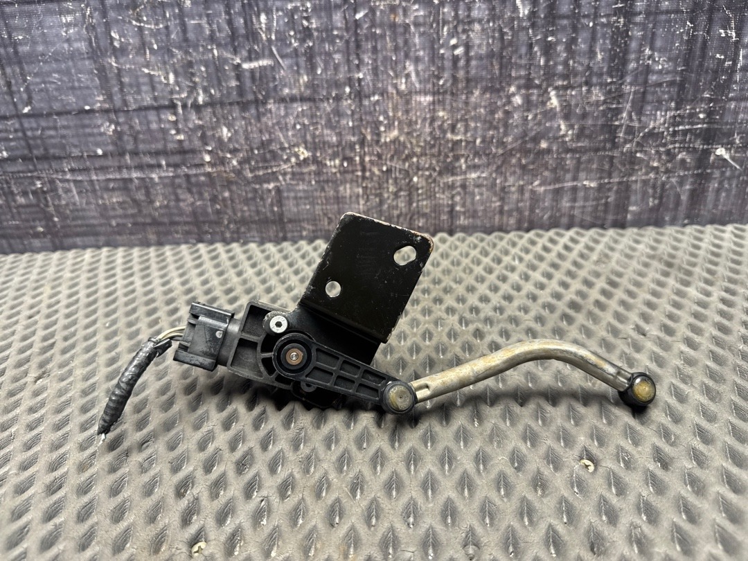 Датчик уровня подвески, 2720 рублей, Красноярск