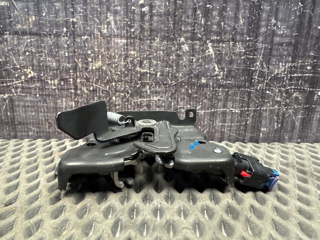 Замок капота, 3160 рублей, Красноярск