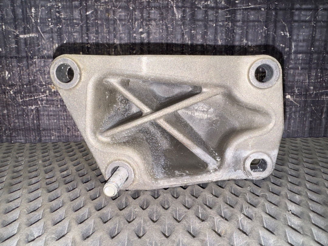 Кронштейн двигателя, 1510 рублей, Красноярск