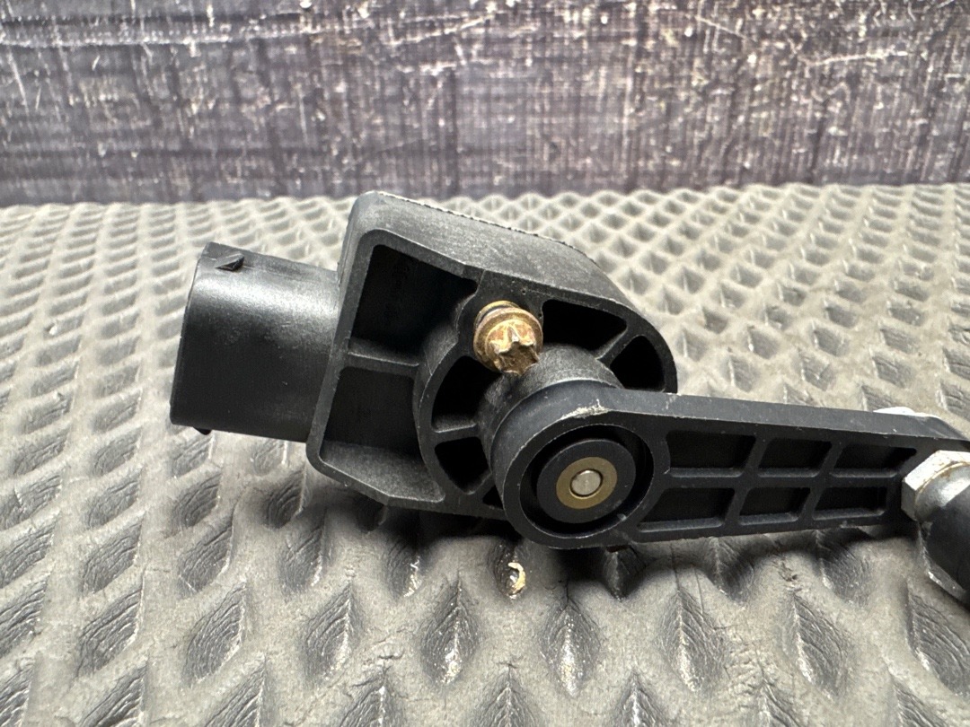 Датчик уровня подвески, 2360 рублей, Красноярск