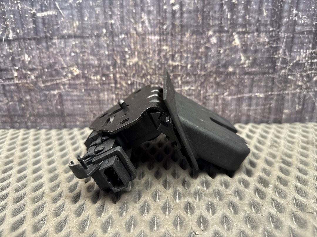 Замок крышки багажника, 3720 рублей, Красноярск