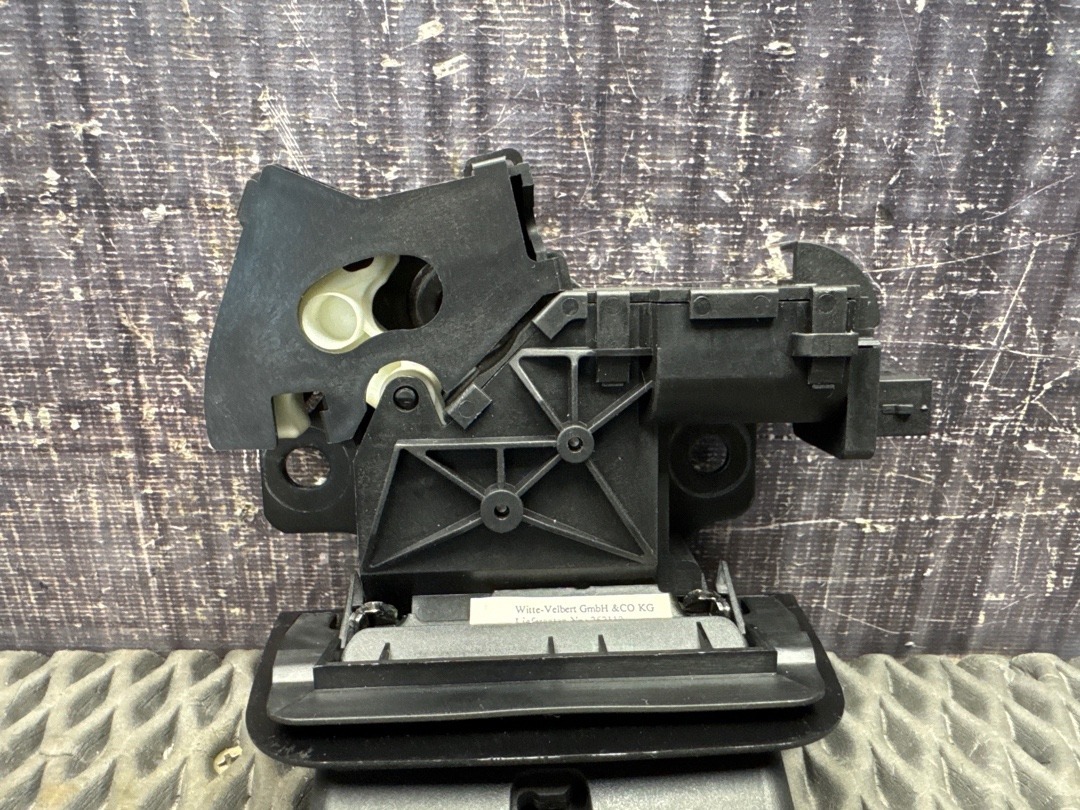 Замок крышки багажника, 3720 рублей, Красноярск