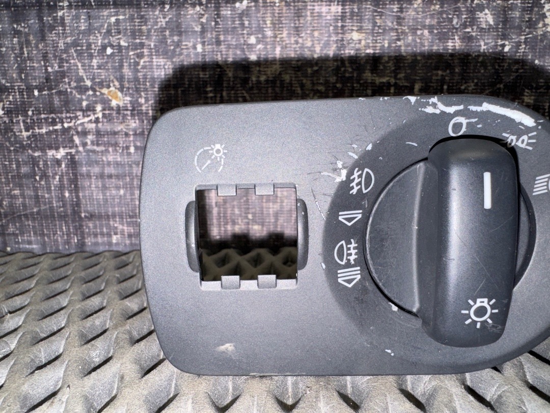 Переключатель света, 1210 рублей, Красноярск