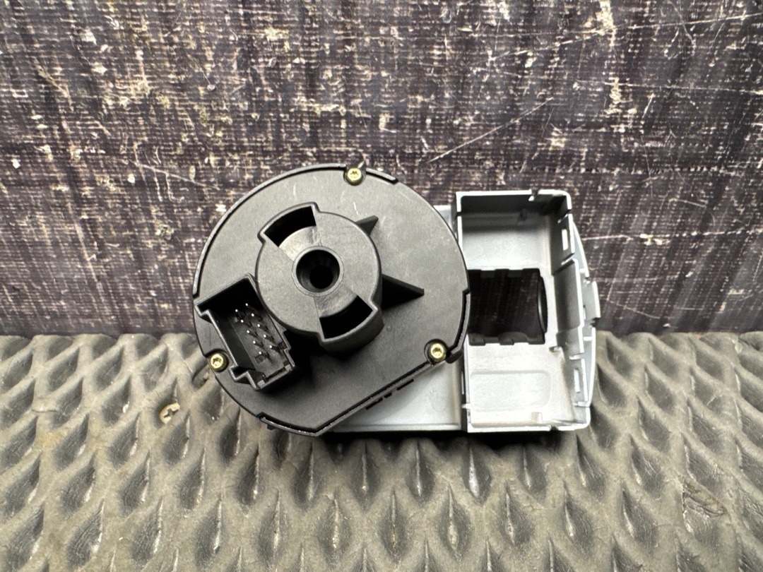 Переключатель света, 1210 рублей, Красноярск