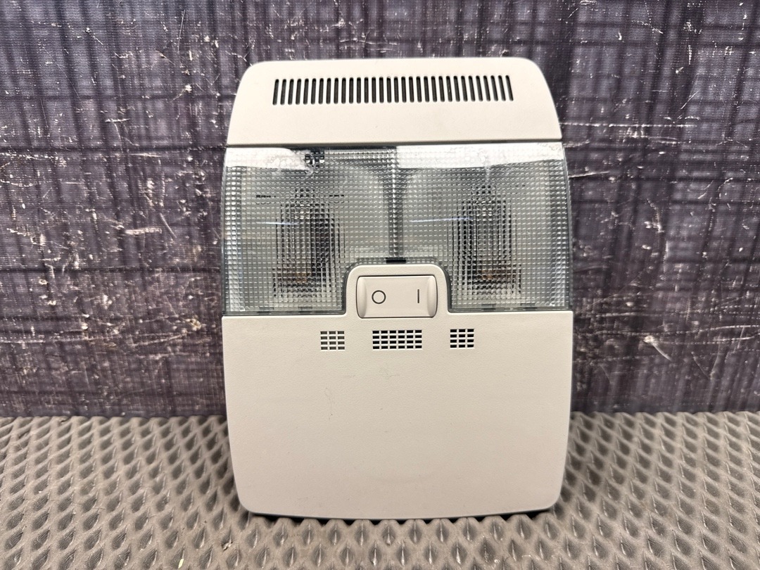 Плафон салона, 1170 рублей, Красноярск