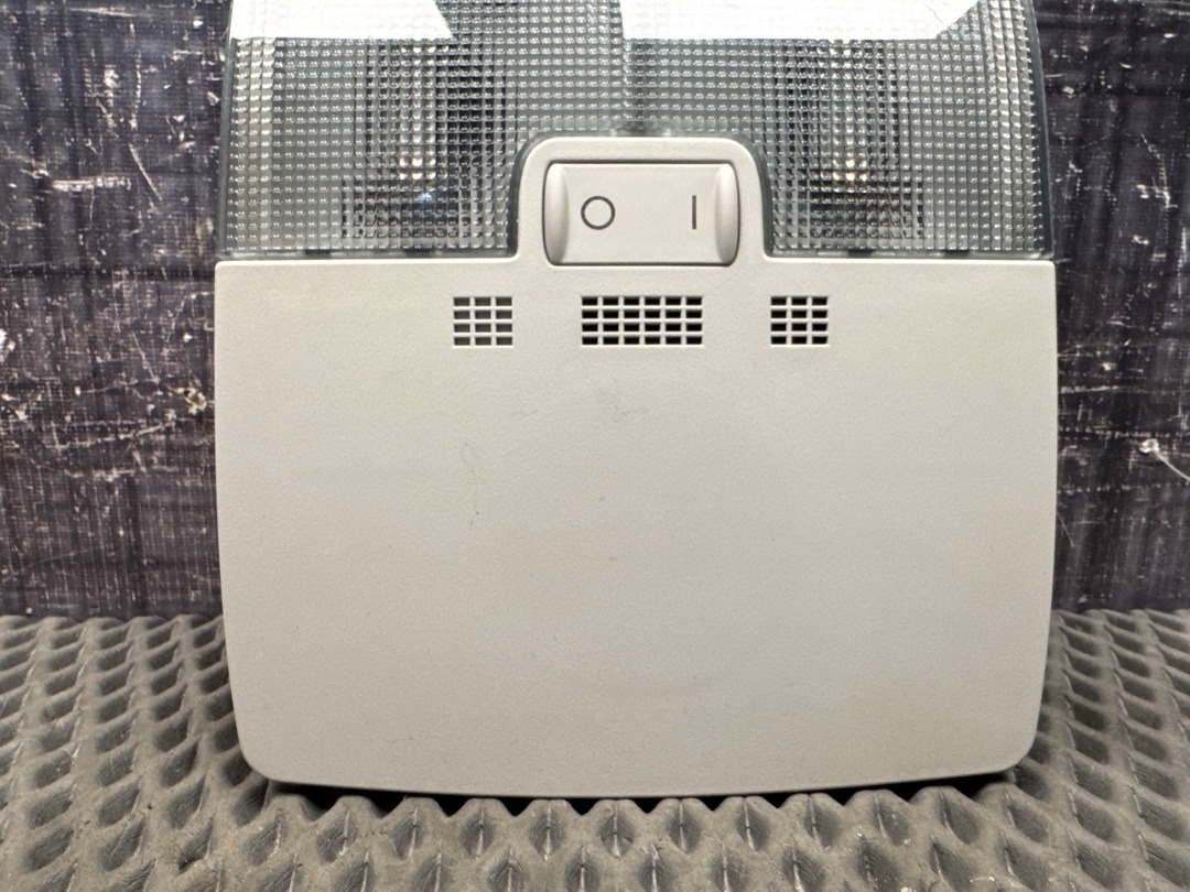 Плафон салона, 1170 рублей, Красноярск