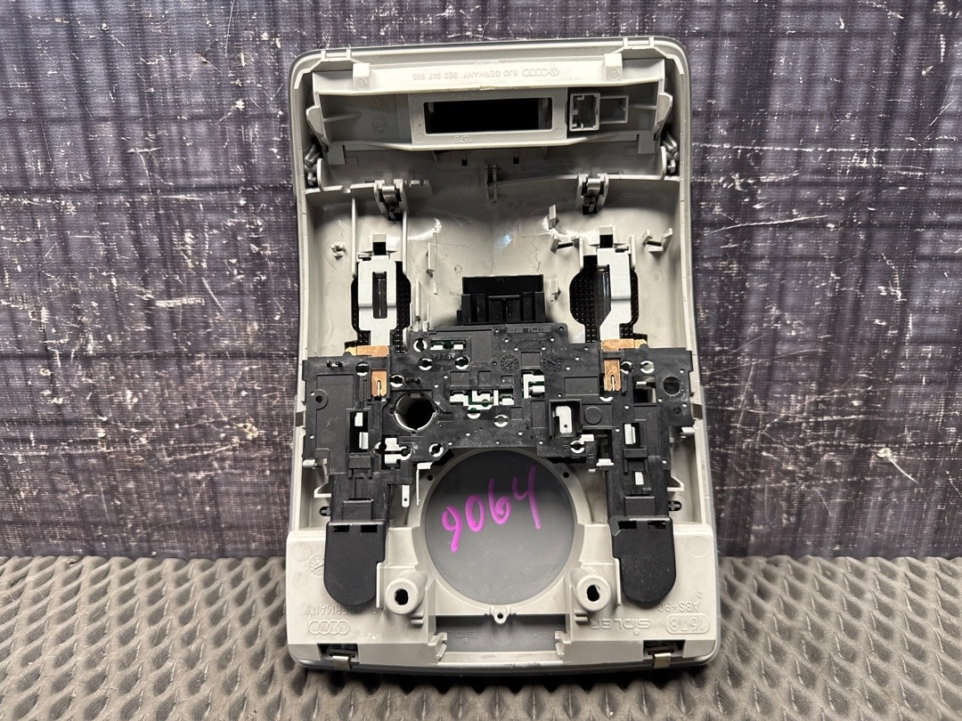 Плафон салона, 1170 рублей, Красноярск