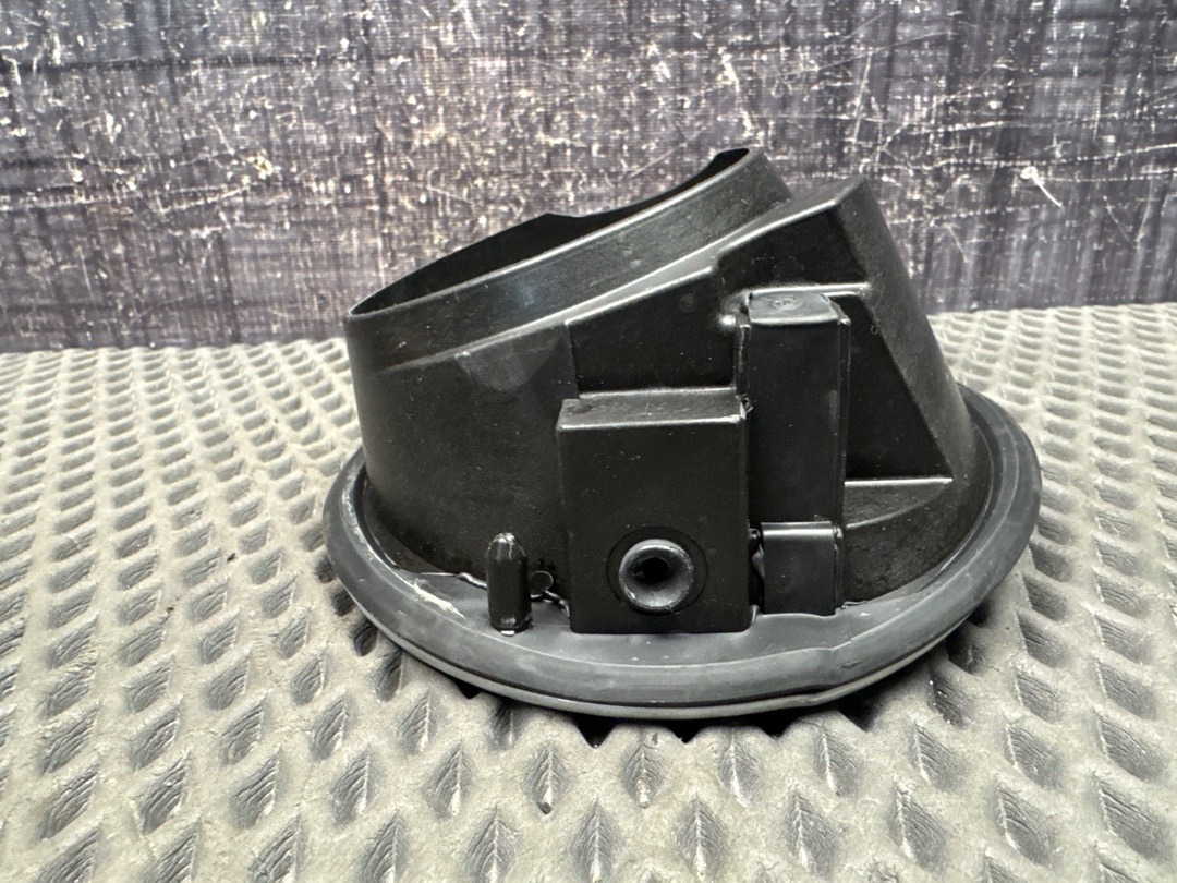 Лючок бензобака, 1340 рублей, Красноярск