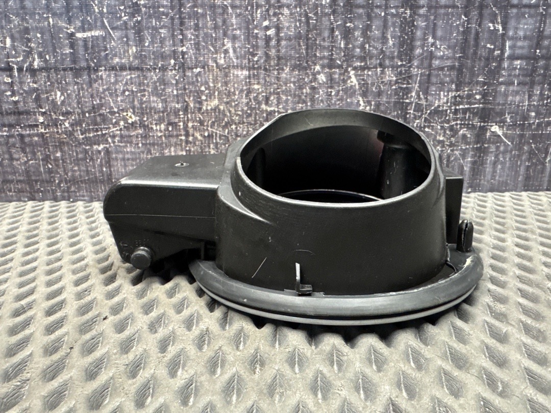 Лючок бензобака, 1340 рублей, Красноярск