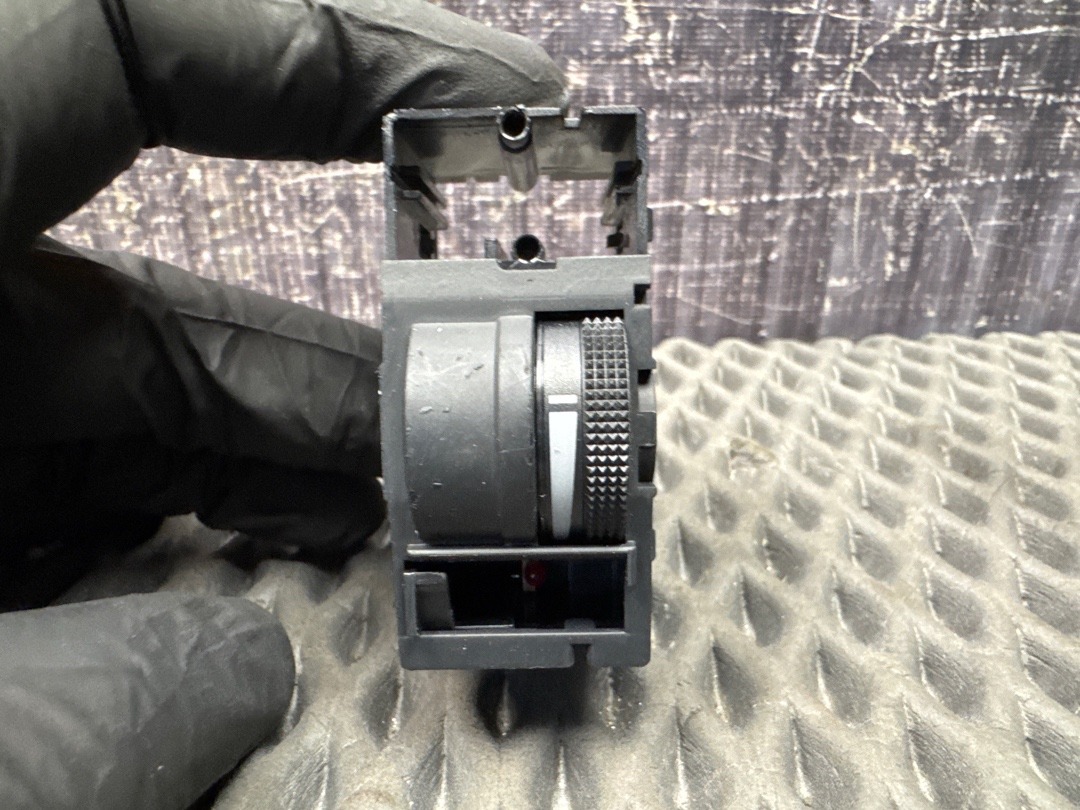 Кнопка яркости подсветки, 480 рублей, Красноярск