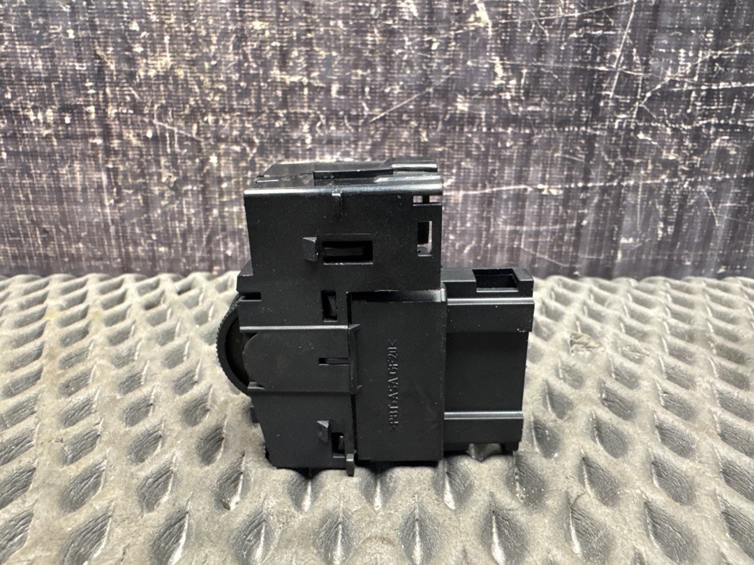 Кнопка яркости подсветки, 480 рублей, Красноярск