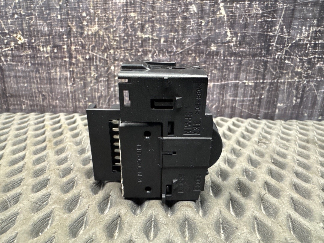 Кнопка яркости подсветки, 480 рублей, Красноярск