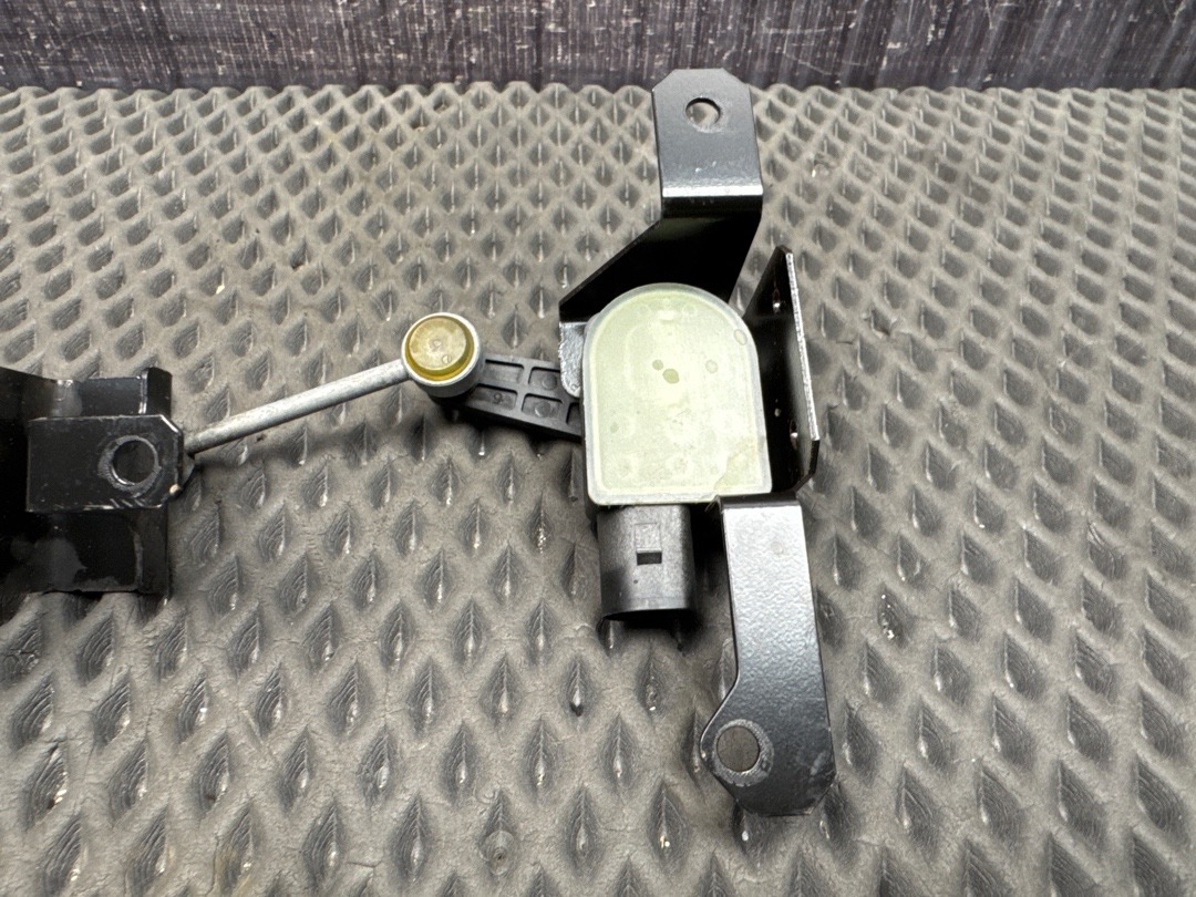 Датчик уровня подвески, 3070 рублей, Красноярск