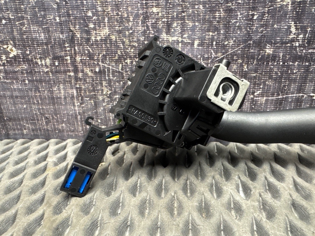 Подрулевой переключатель, 1070 рублей, Красноярск