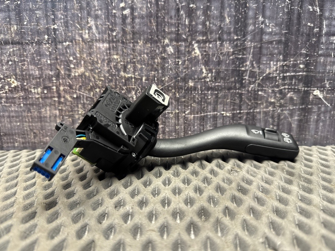 Подрулевой переключатель, 1070 рублей, Красноярск