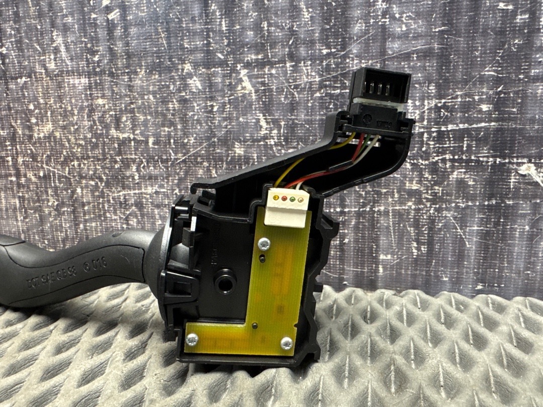 Подрулевой переключатель, 1070 рублей, Красноярск