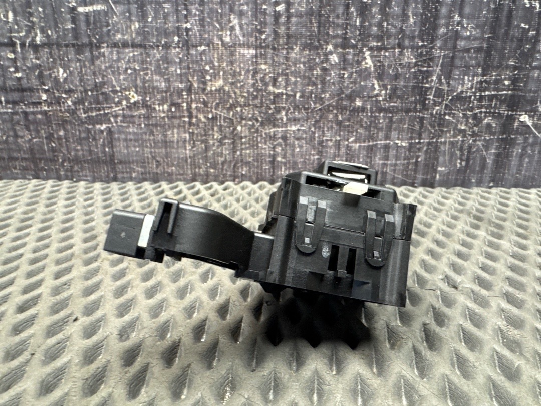 Подрулевой переключатель, 1070 рублей, Красноярск