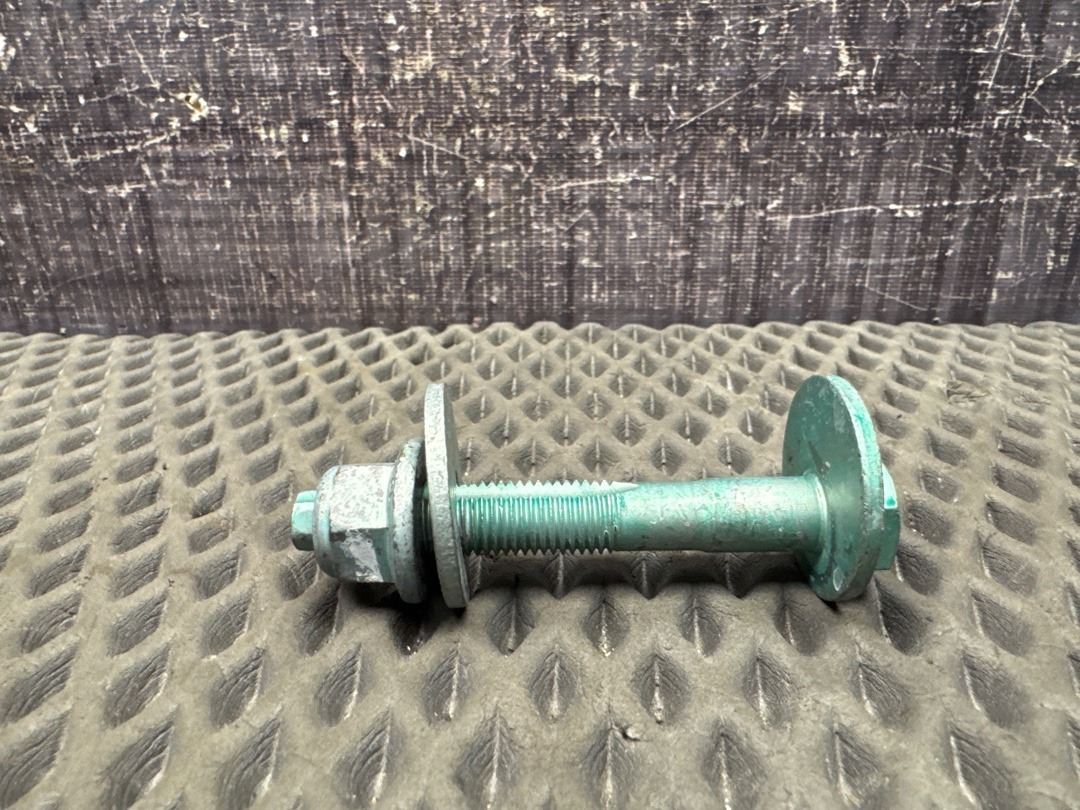 Болт развальный, 710 рублей, Красноярск