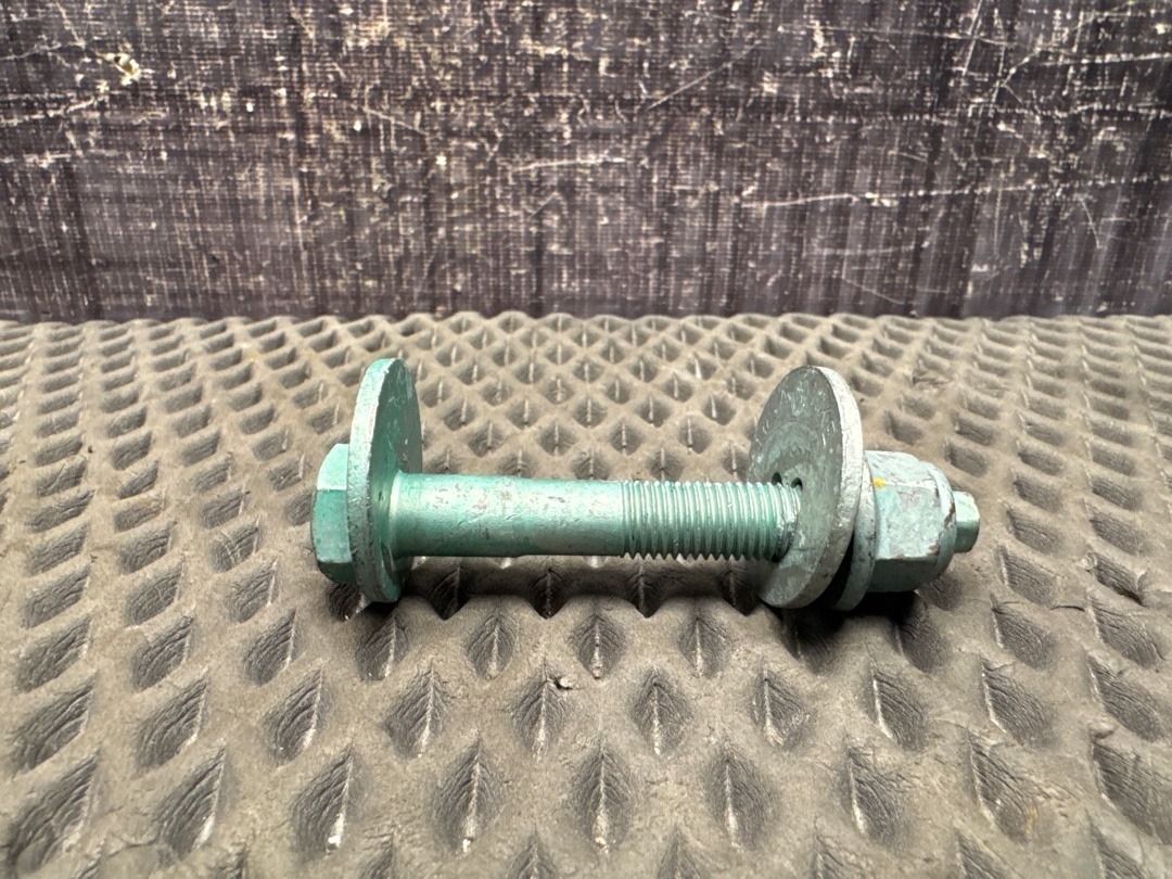 Болт развальный, 710 рублей, Красноярск