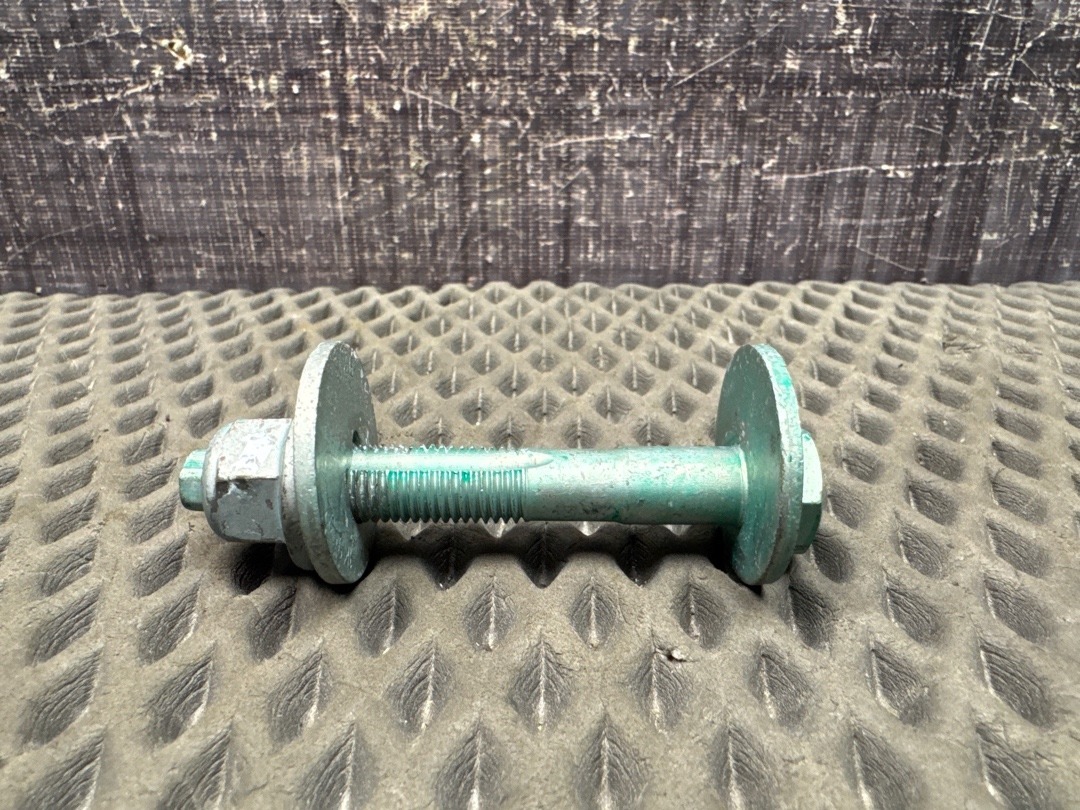 Болт развальный, 710 рублей, Красноярск