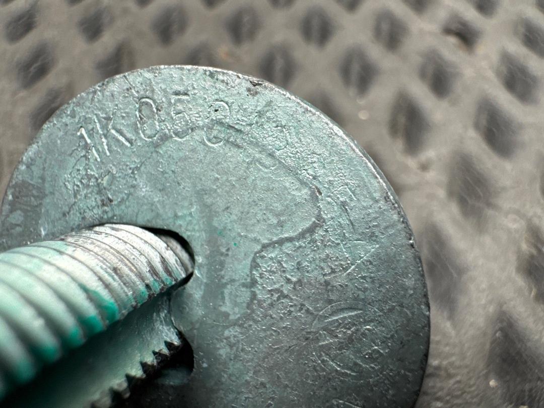 Болт развальный, 710 рублей, Красноярск