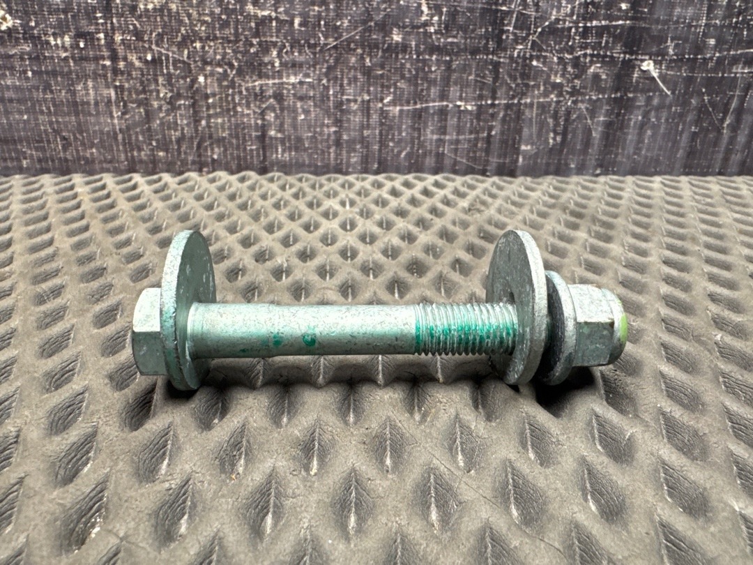 Болт развальный, 710 рублей, Красноярск