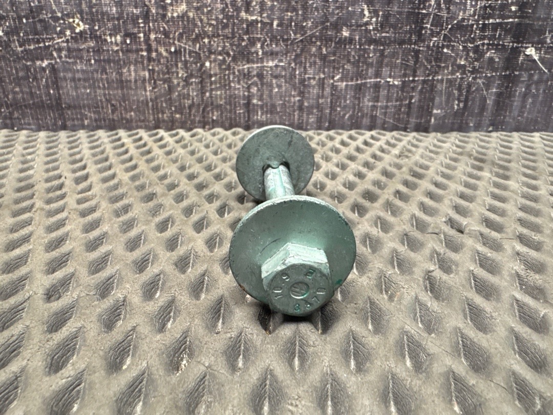 Болт развальный, 710 рублей, Красноярск