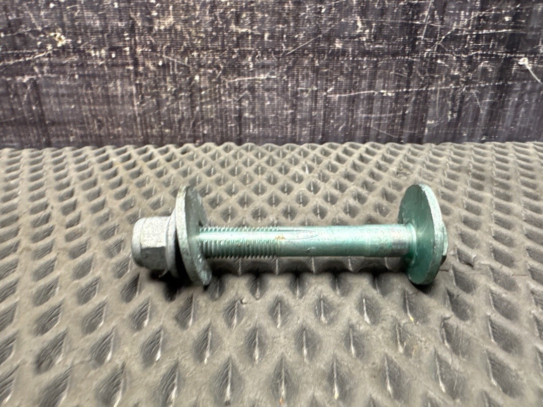 Болт развальный, 710 рублей, Красноярск