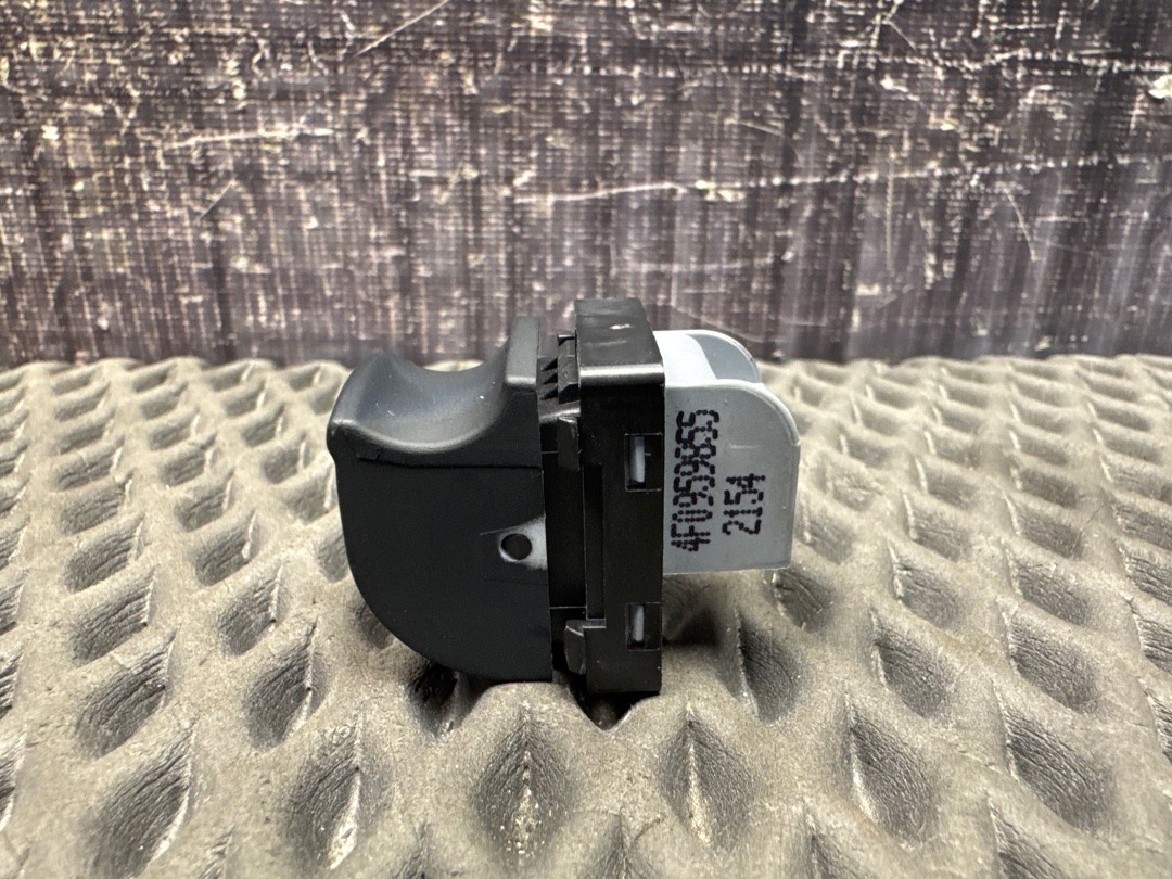 Кнопка стеклоподъемника, 680 рублей, Красноярск