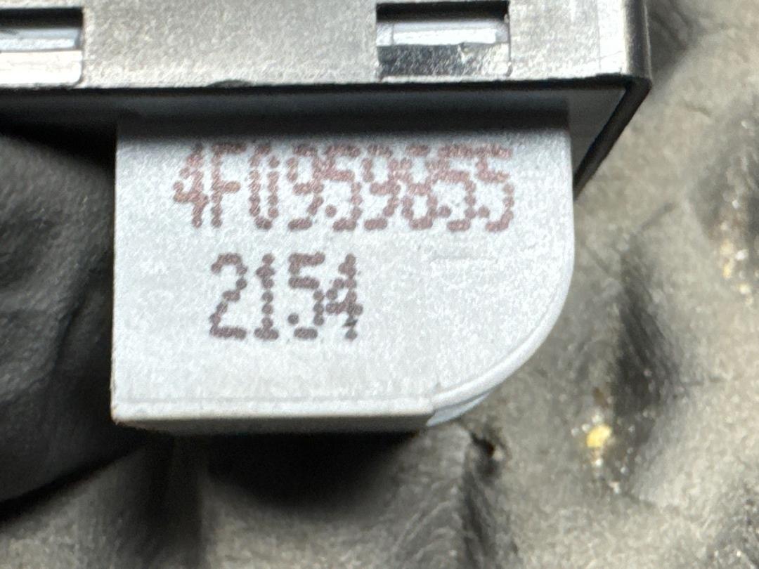 Кнопка стеклоподъемника, 680 рублей, Красноярск