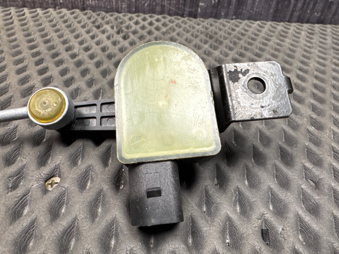 Датчик уровня подвески, 3240 рублей, Красноярск