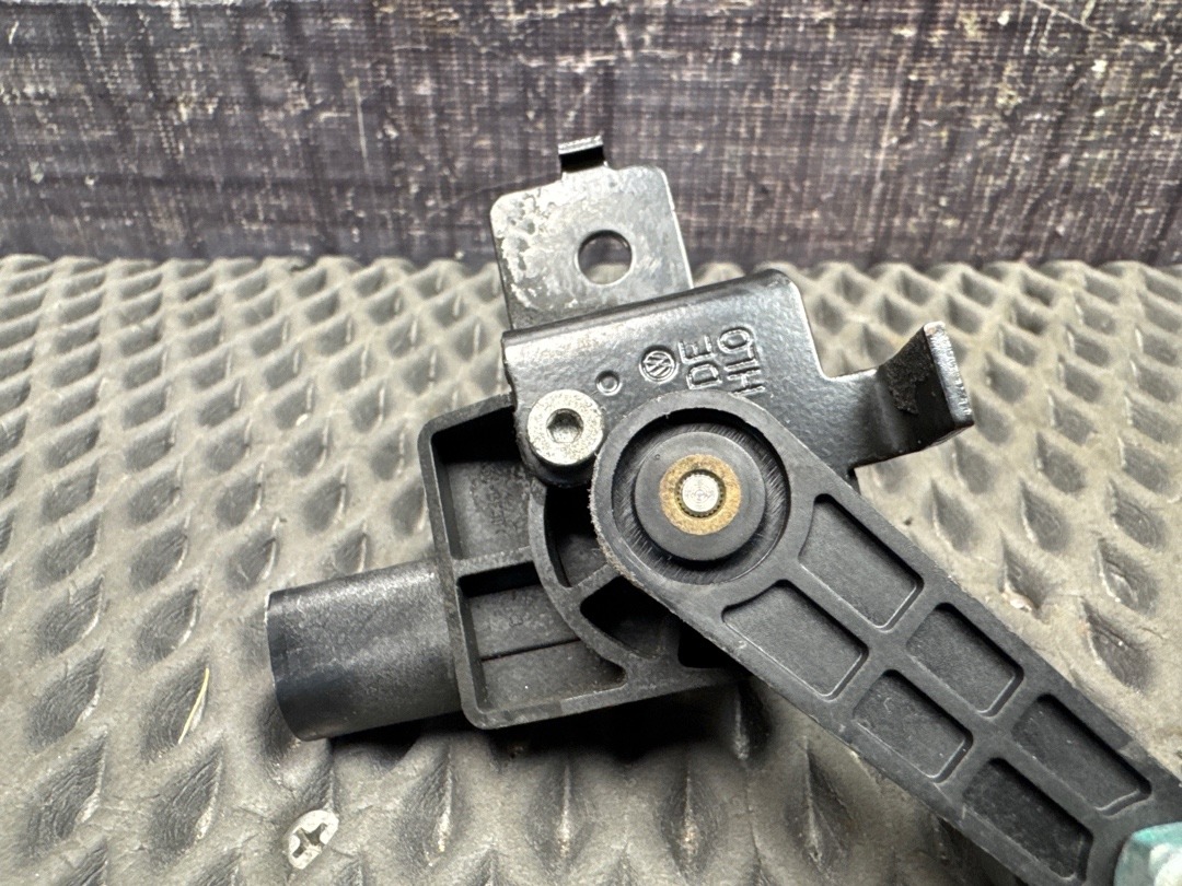 Датчик уровня подвески, 3240 рублей, Красноярск