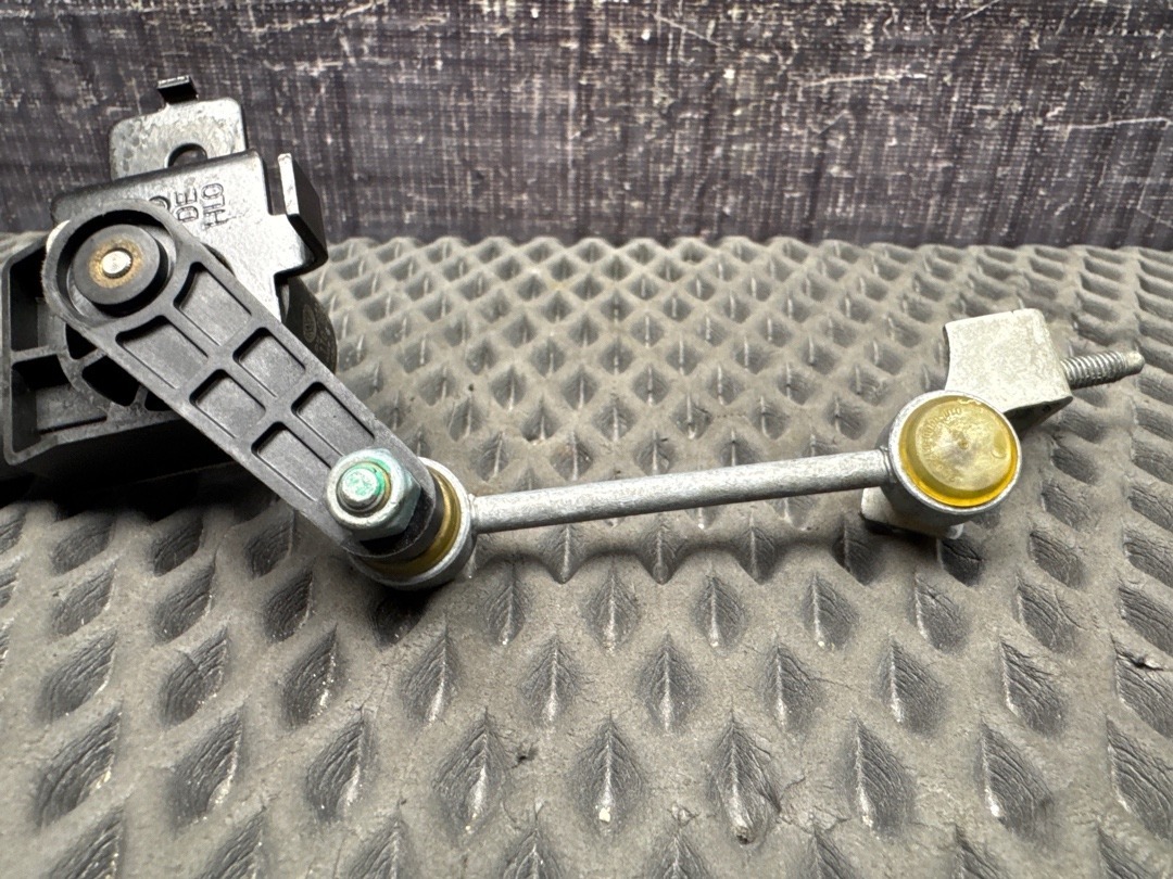 Датчик уровня подвески, 3240 рублей, Красноярск