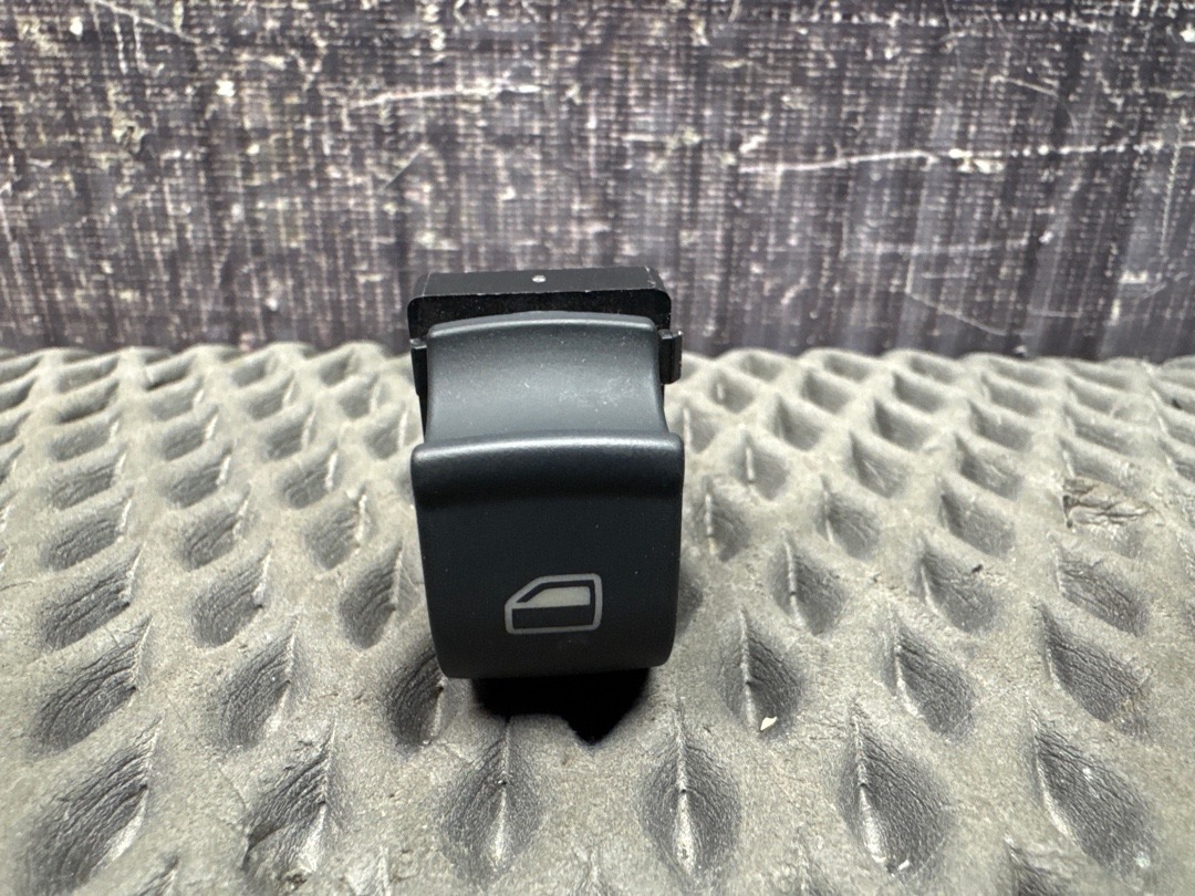 Кнопка стеклоподъемника, 680 рублей, Красноярск