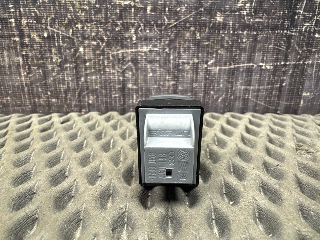 Кнопка стеклоподъемника, 680 рублей, Красноярск