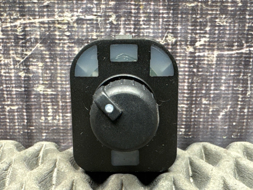 Кнопка регулировки зеркал, 1340 рублей, Красноярск