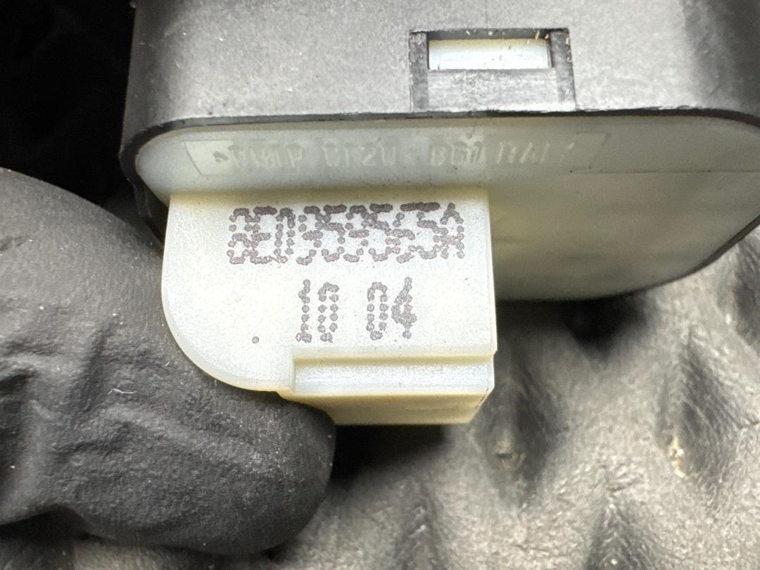 Кнопка регулировки зеркал, 1340 рублей, Красноярск