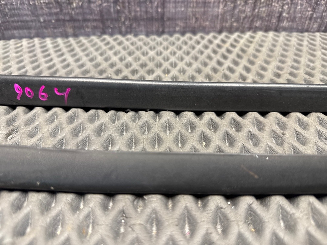 Молдинг лобового стекла, 2310 рублей, Красноярск