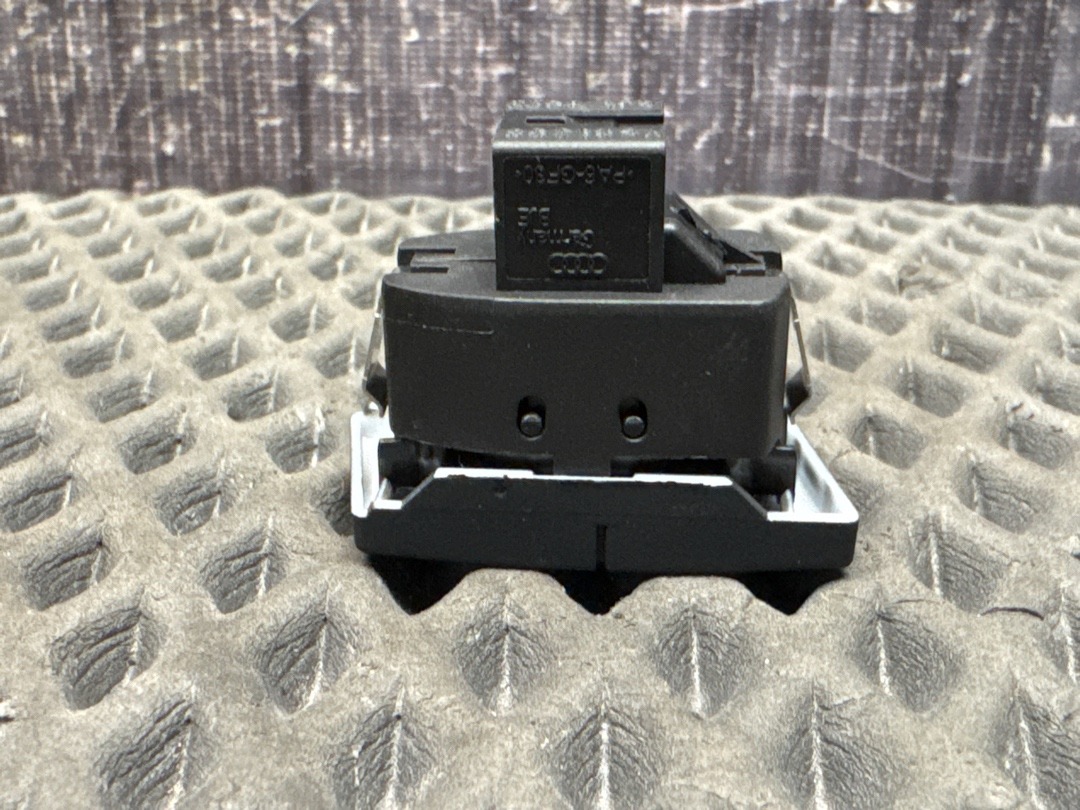 Кнопка центрального замка, 630 рублей, Красноярск