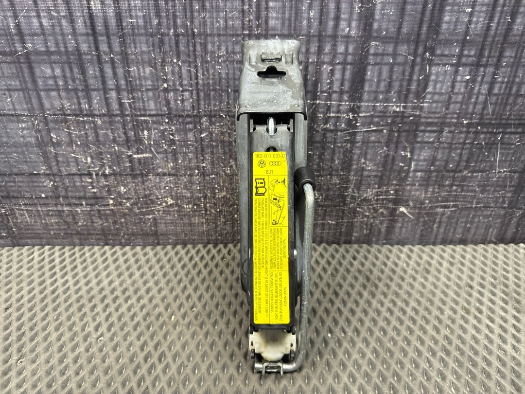 Домкрат, 2360 рублей, Красноярск